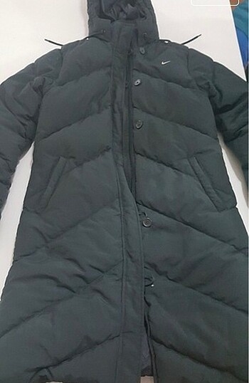 Nike mont