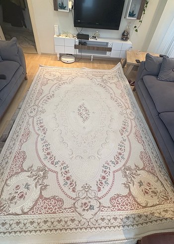 Beyaz Desenli Klasik Halı - Görsel 3