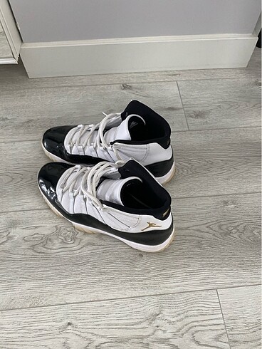 jordan 11 gratıtude
