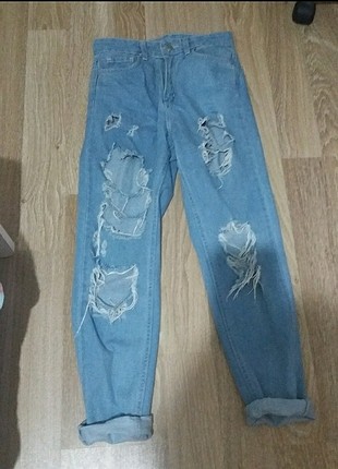 mom jean