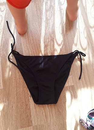 siyah bikini
