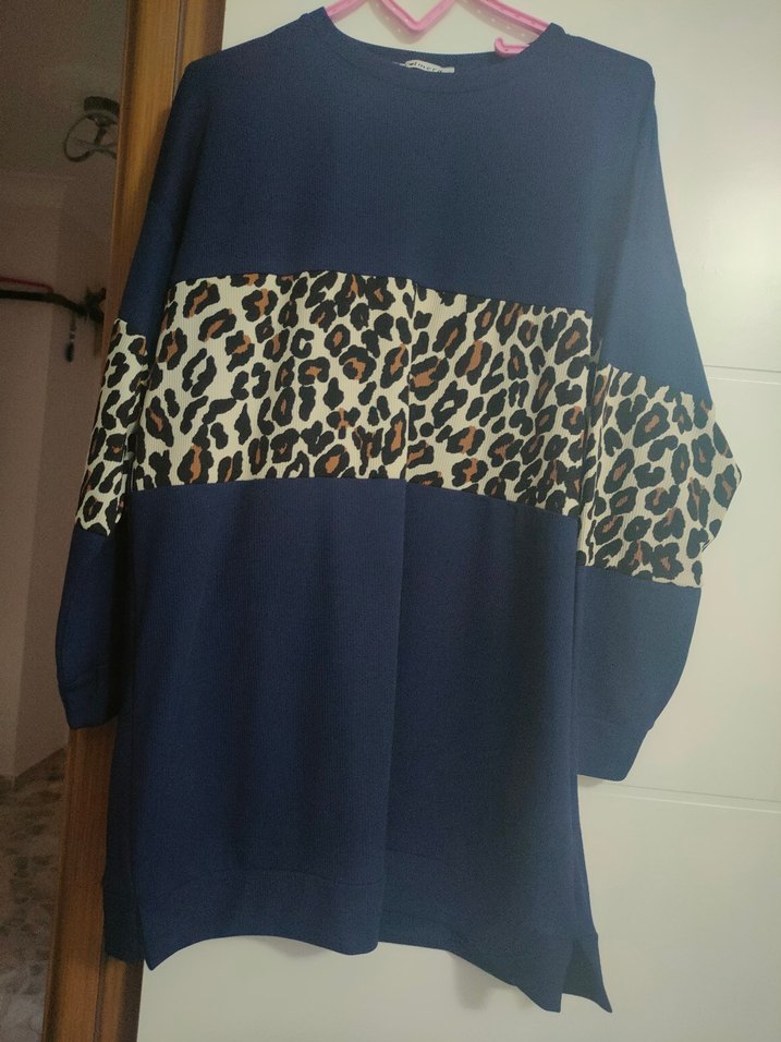 Uzun Kollu Leopar Desenli Kadın Tunik - Görsel 2