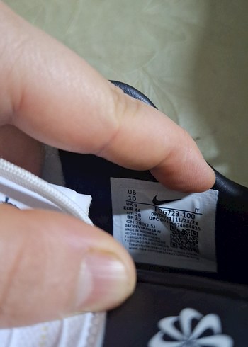 Erkek Beyaz Siyah Bağcıklı Futbol Ayakkabısı - Görsel 5