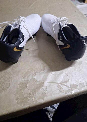 Erkek Beyaz Siyah Bağcıklı Futbol Ayakkabısı - Görsel 3