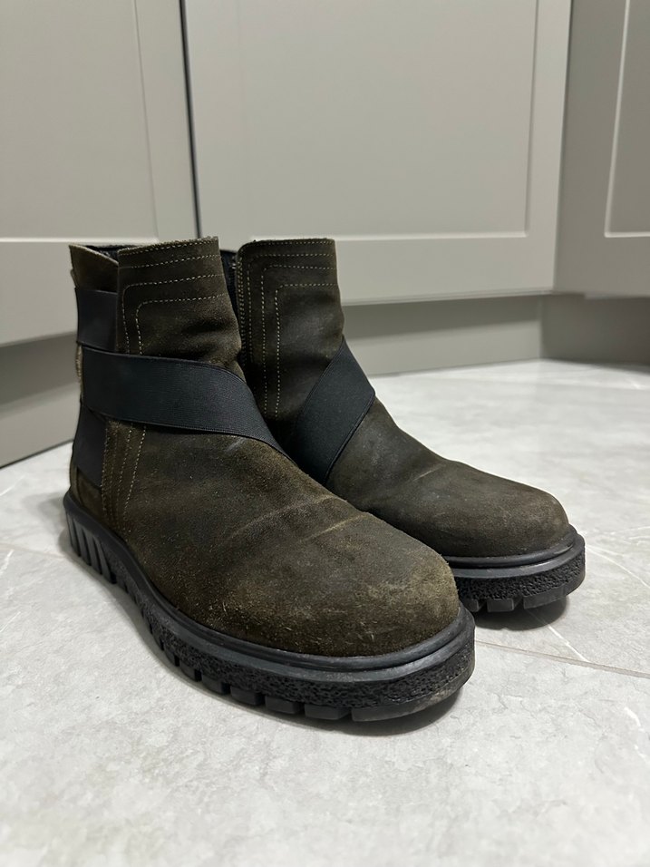 Haki rengi Süet Kadın Kemerli Dolgu Topuk Bot - Görsel 4