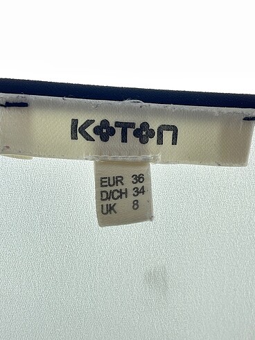 36 Beden beyaz Renk Koton Bluz %70 İndirimli.