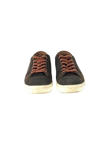 36 Beden Lumberjack Spor Ayakkabı %70 İndirimli.