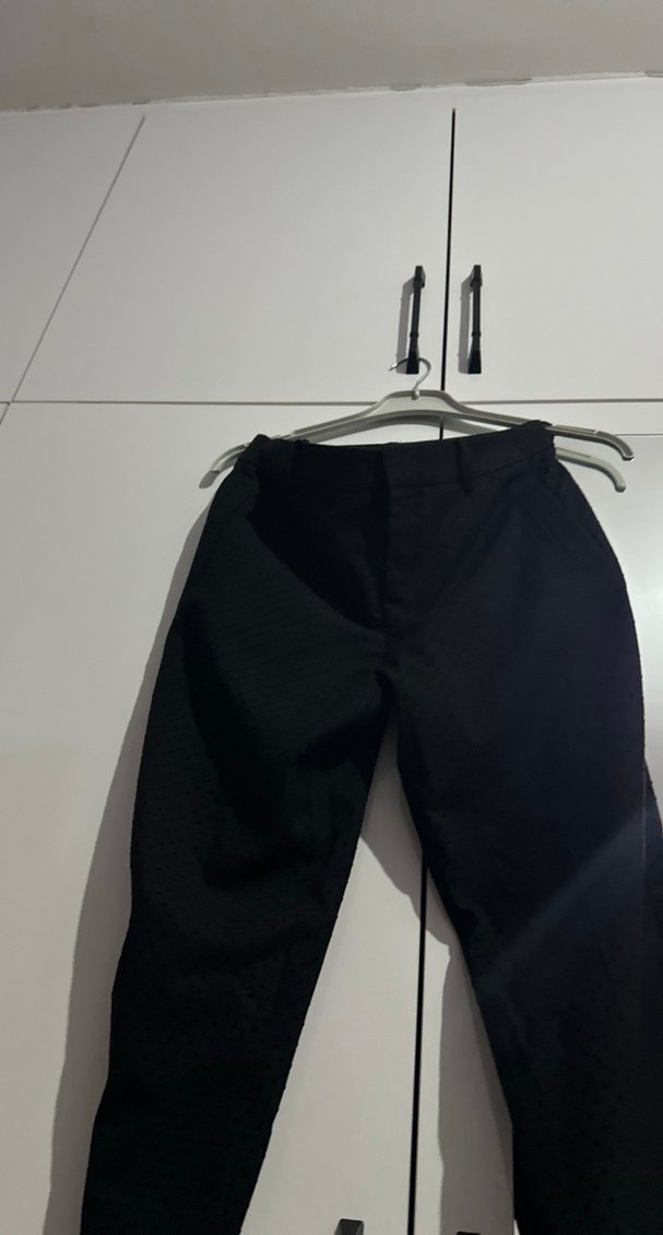 Siyah İnce Desenli Düz Paça Pantolon — görsel 4/8