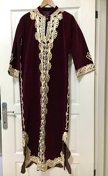 Diğer Bordo İşlemeli Kadife Kaftan