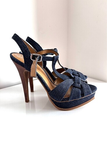 37,5 Beden BCBG Denim Topuklu Sandalet 37,5