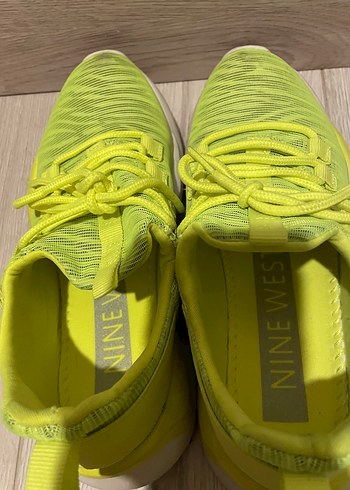 Ninewest spor ayakkabı - Görsel 4
