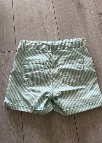 Kızlar için Turkuaz Çizgili Pileli Şort - Görsel 3