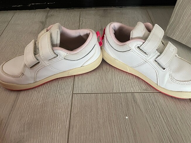 28 Beden Nike kız çocuk ayakkabı