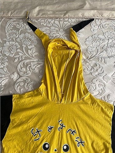 LC Waikiki Pikachu tsirtü