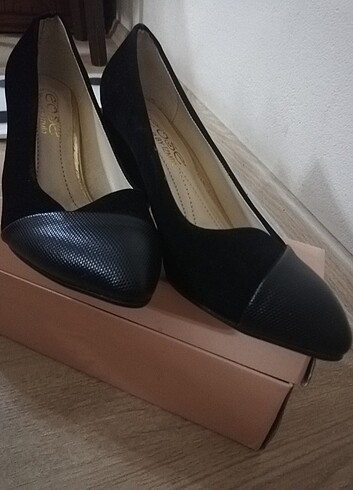 38 Beden siyah Renk Siyah kalın topuklu ayakkabı 