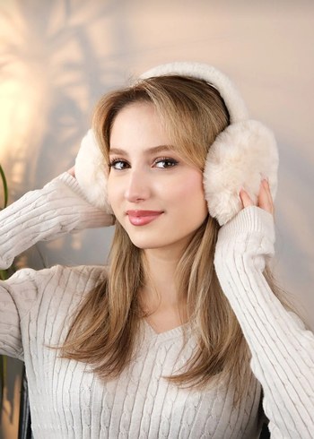 Beyaz Peluş Kulaklık - Görsel 3