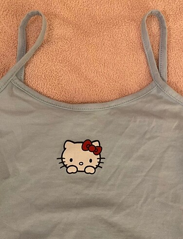 Bershka hello kitty crop