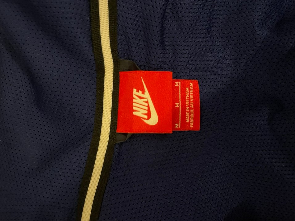 Nike Erkek Renk Bloklu Rüzgarlık - Görsel 4