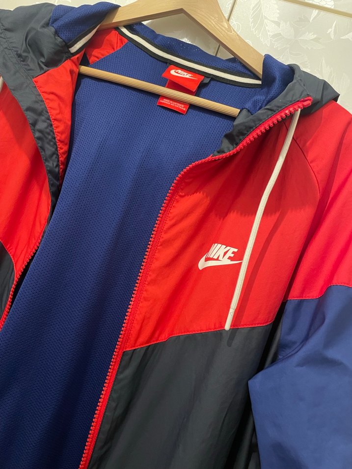 Nike Erkek Renk Bloklu Rüzgarlık - Görsel 2