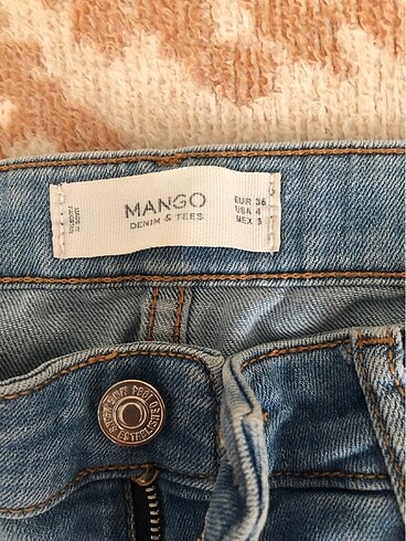 Mango jean