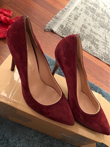 37 Beden Süet stiletto