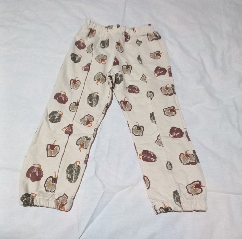 Kapisonlu turuncu sweat ve elma desenli alt takım - Görsel 3