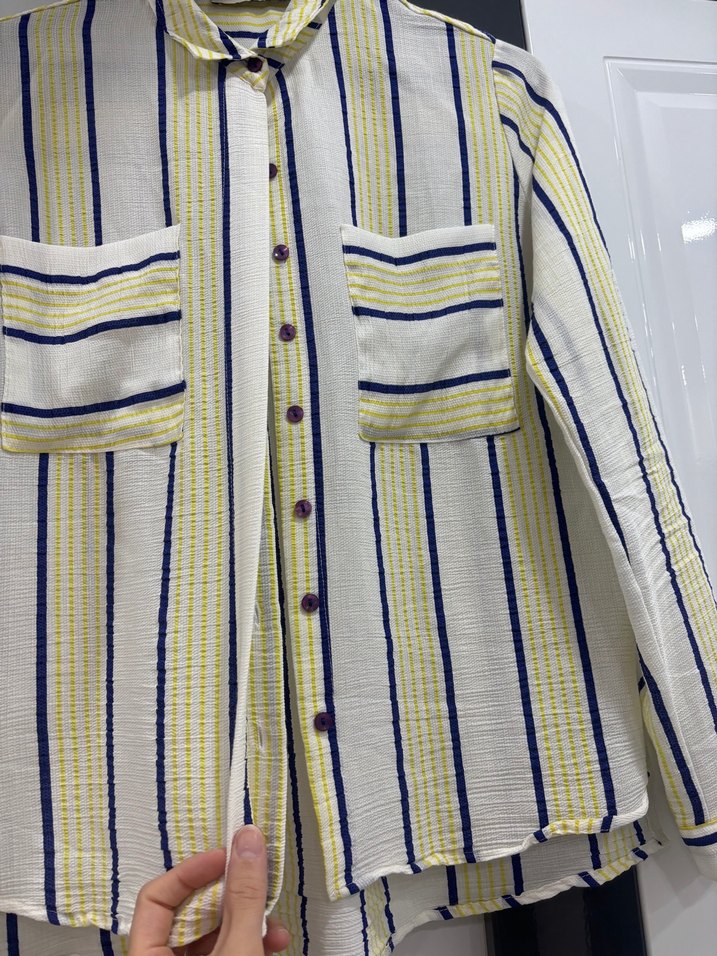 Uzun Kollu Sarı Çizgili Gömlek - Görsel 4