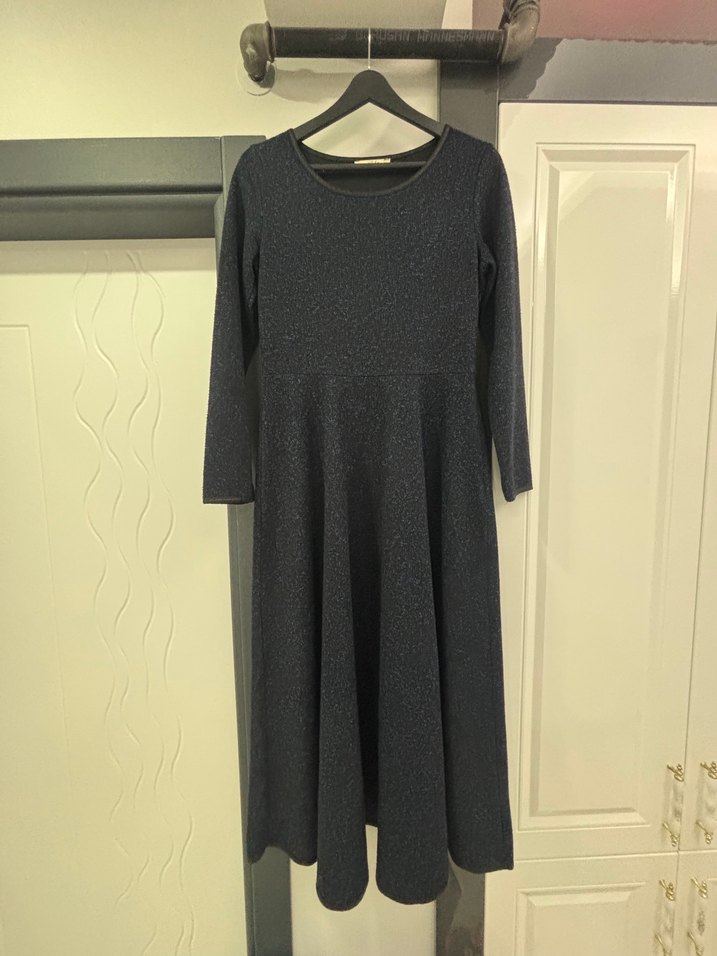 Uzun Kollu Lacivert Siyah Kadın Kışlık Elbise - Görsel 2