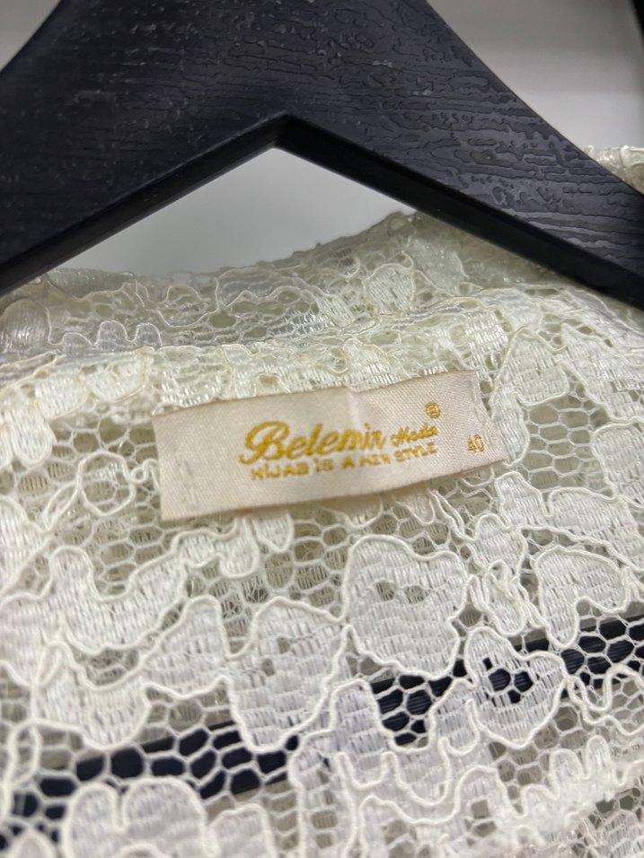 Uzun Kırık Beyaz Fransız Danteli Trençkot - Görsel 3