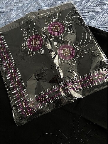 Taşlı eşarp - Görsel 3