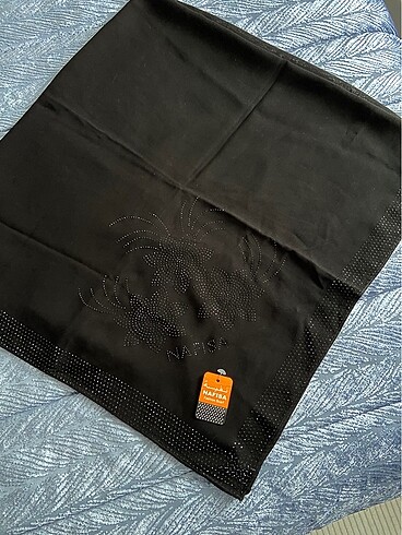 Taşlı eşarp - Görsel 4