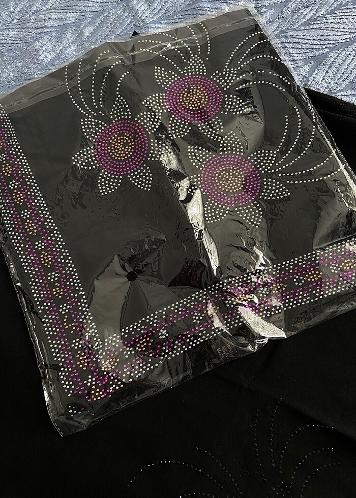 Taşlı eşarp - Görsel 3