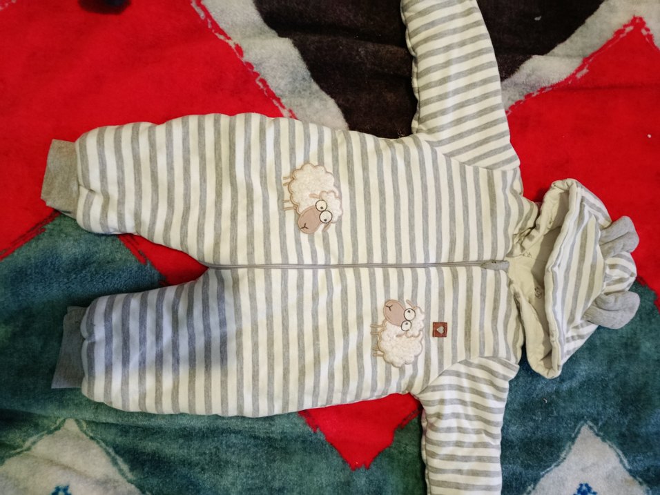 Gri Nakışlı Bebek Tulumu - Görsel 2