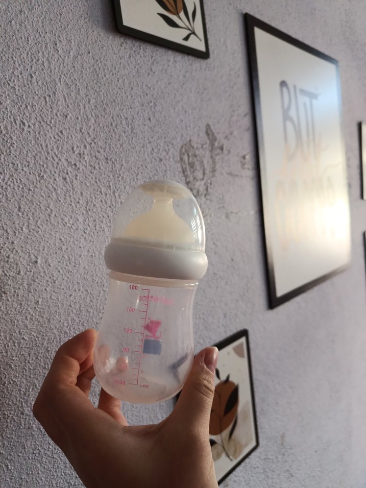 Bebedor Beyaz Bebek Biberonu - Görsel 2