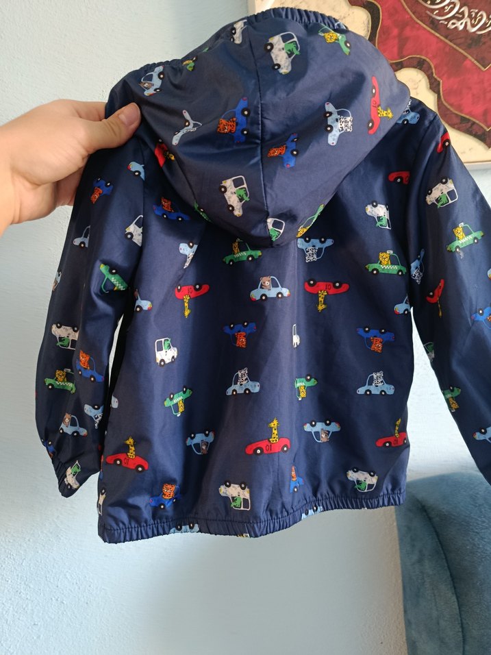 Erkek Çocuk Baskılı Mavi Kapüşonlu Yağmurluk - Görsel 2