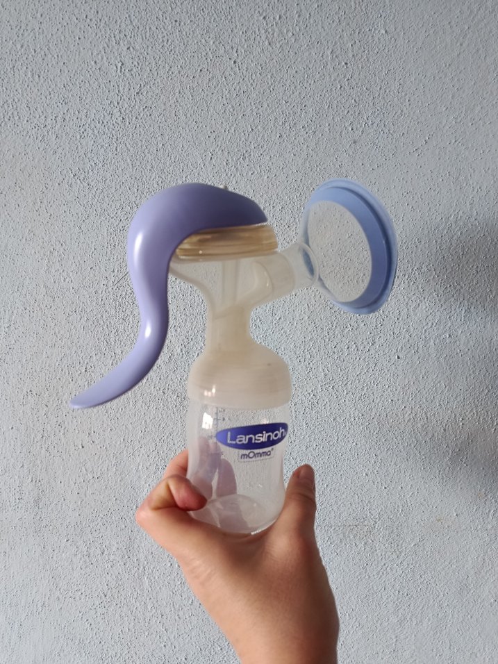 Lansinoh Mavi Manuel Göğüs Pompası - Görsel 2