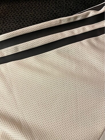 m Beden beyaz Renk Adidas unisex tisort