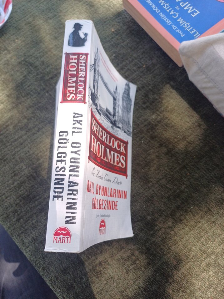 Sherlock Holmes Akıl Oyunlarının Gölgesinde Kitap - Görsel 2