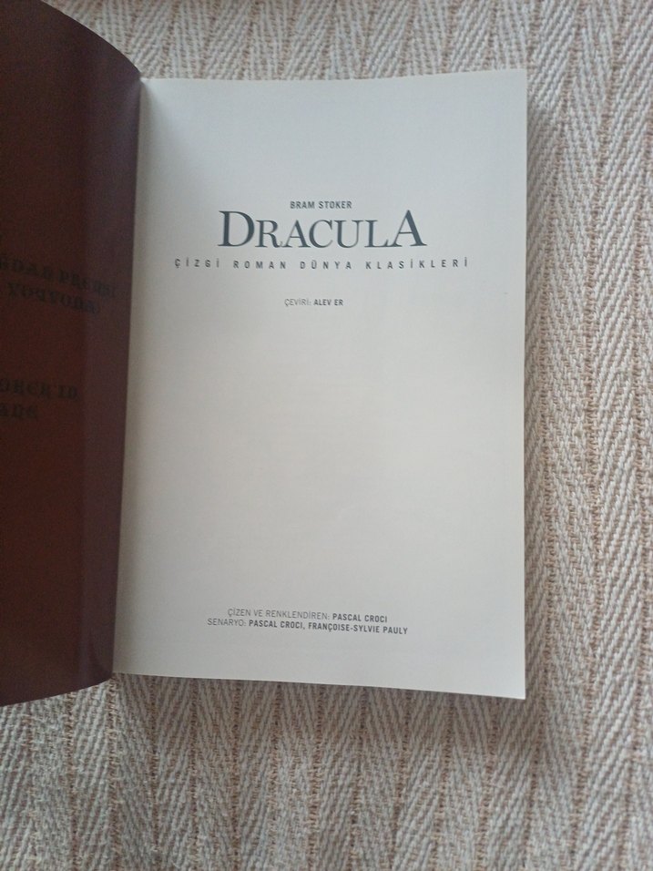 Dracula Çizgi Roman 2 Kitap Bir Arada - Görsel 3
