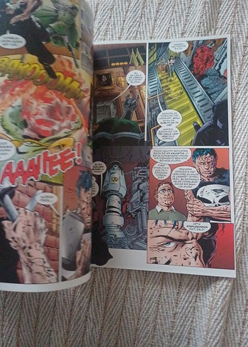 The Punisher: Marvel Evrenini Öldürüyor Çizgi Roman - Görsel 3