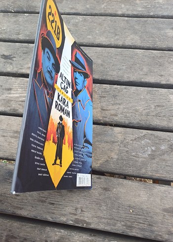 221B: Altın Çağ vs Kara Roman - Görsel 2