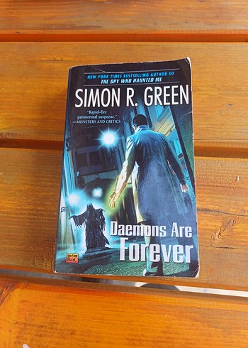 Daemons Are Forever - Simon R. Green
