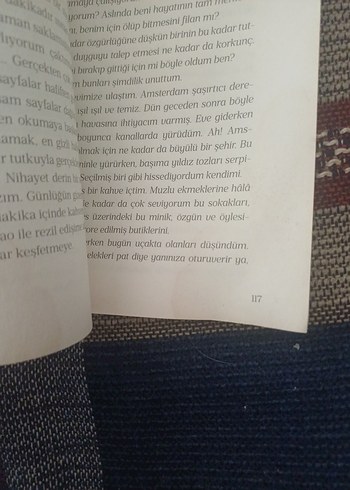 Beden 35 MM,BORA UCEL izmir den amsterdam a uzanan bir hikaye