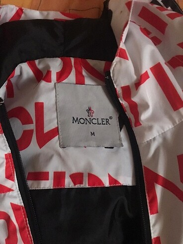 Moncler yağmurluk