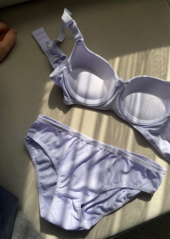 Kadın iç çamaşır takımı - Görsel 2