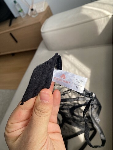 Siyah transparan iççamaşırı takımı - Görsel 6