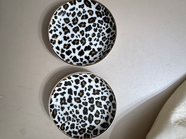  Beden Hm leopar desen 2 adet lokumlul