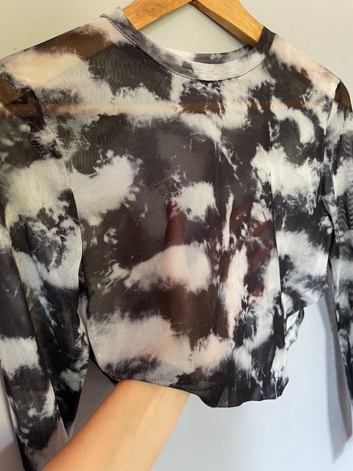 Desenli Transparan Uzun Kollu Bluz - Görsel 3