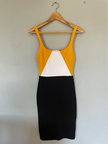 Zara Arkası Yırtmaçlı Elbise - Görsel 4