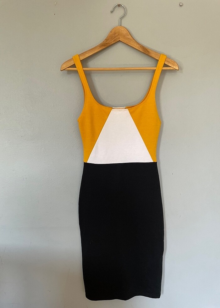 Zara Arkası Yırtmaçlı Elbise - Görsel 4